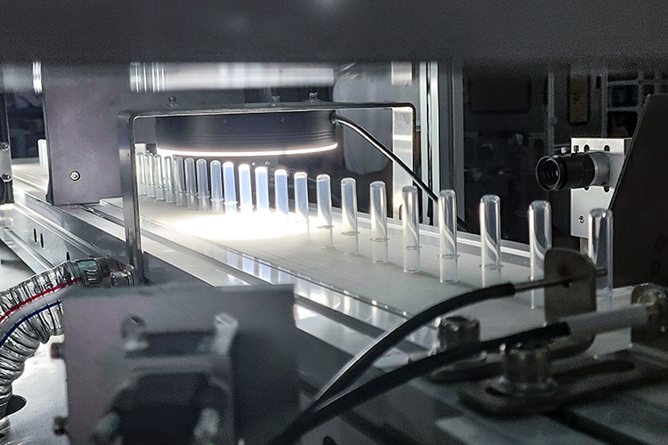 自动化点胶机设备的利用与优势